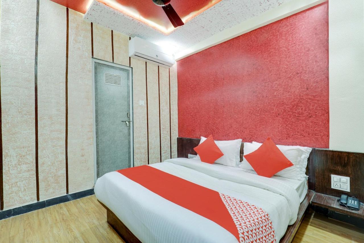 Hotel O Kanak Palace Нью-Делі Екстер'єр фото